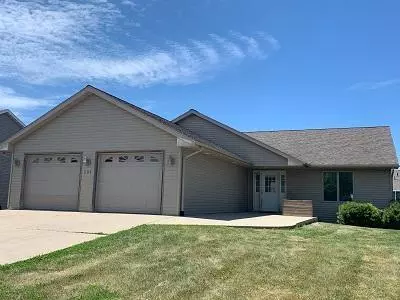 Montgomery, MN 56069,208 Juniper LN NW