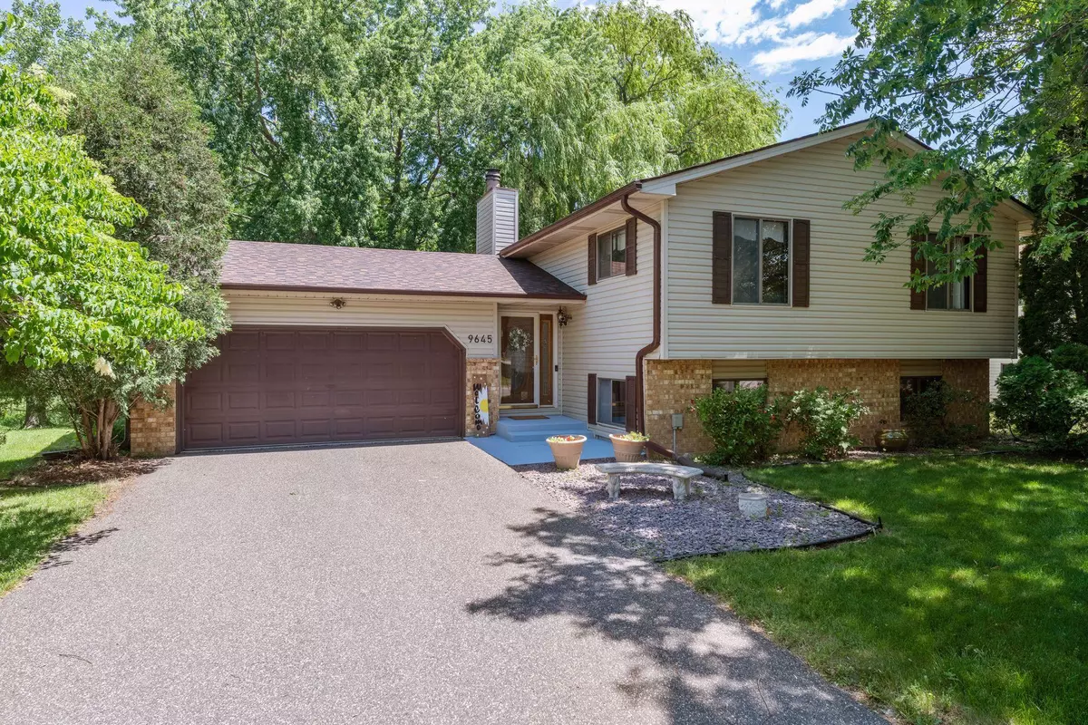 Eden Prairie, MN 55347,9645 Garrison WAY