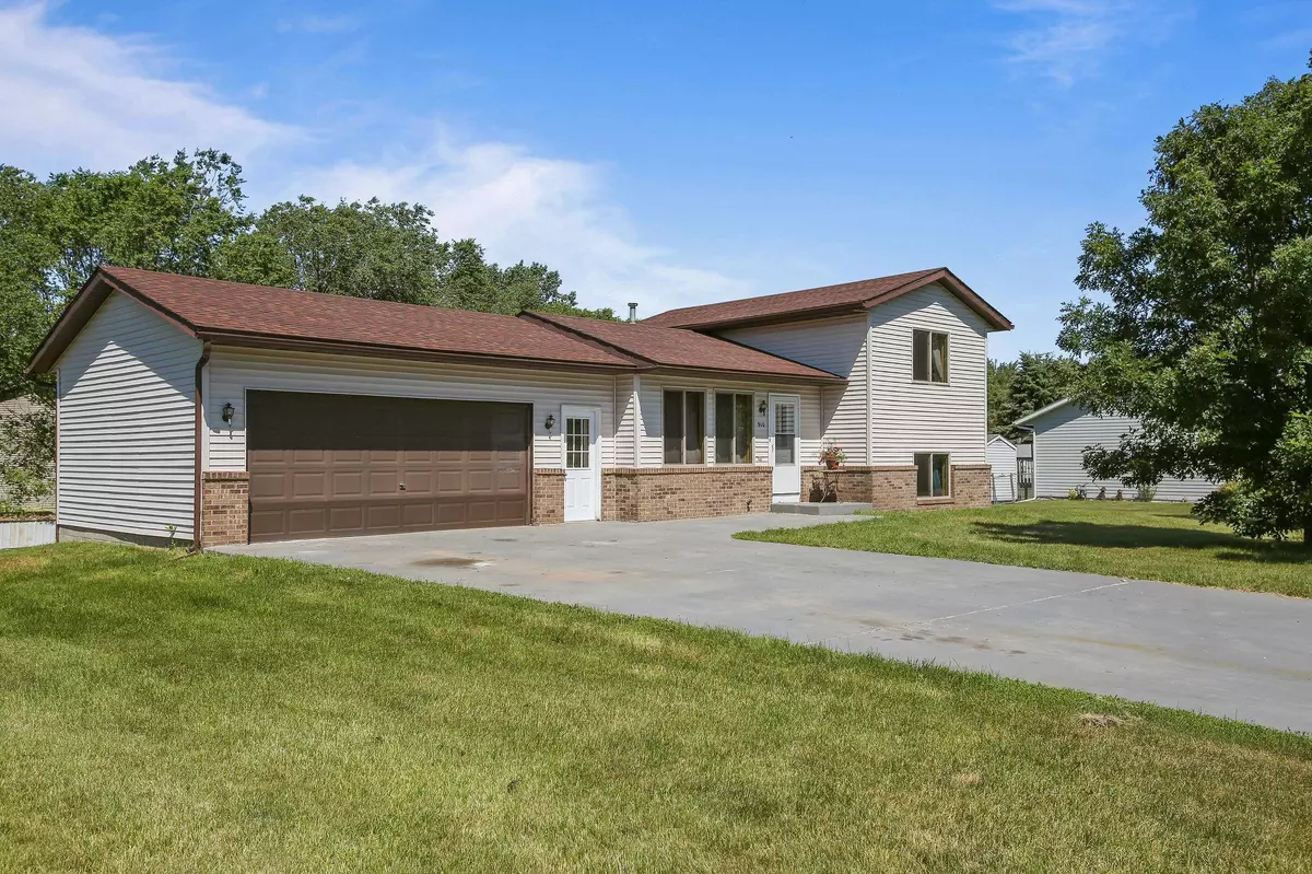 Braham, MN 55006,910 Southview AVE