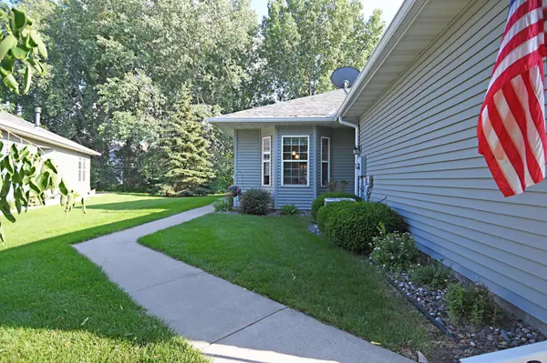 Blaine, MN 55434,328 100th CT NE