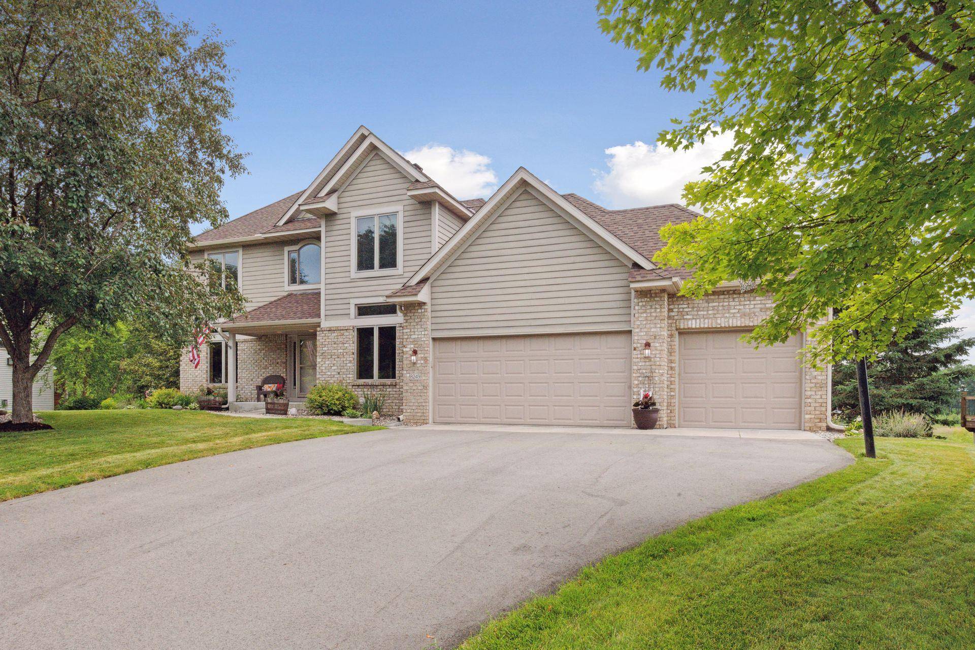 Chanhassen, MN 55317,8249 Stone Creek DR