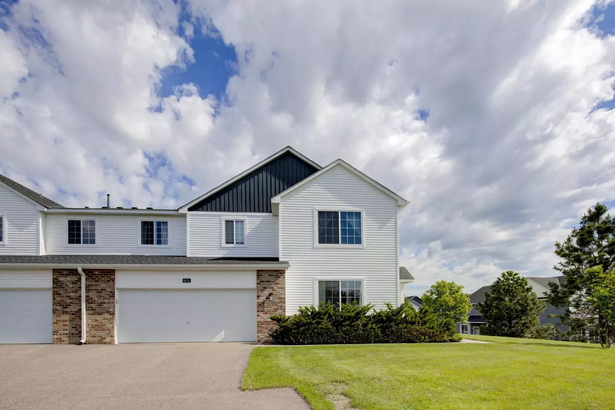 Maple Grove, MN 55311,6818 Narcissus LN N