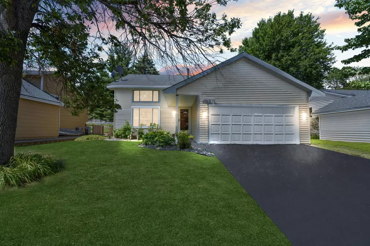 Eagan, MN 55123,4346 Yorktown DR