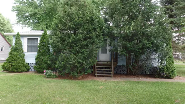 980 S Alger AVE, Rush City, MN 55069