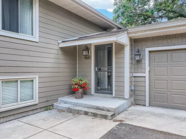 Eden Prairie, MN 55347,9681 Clark CIR