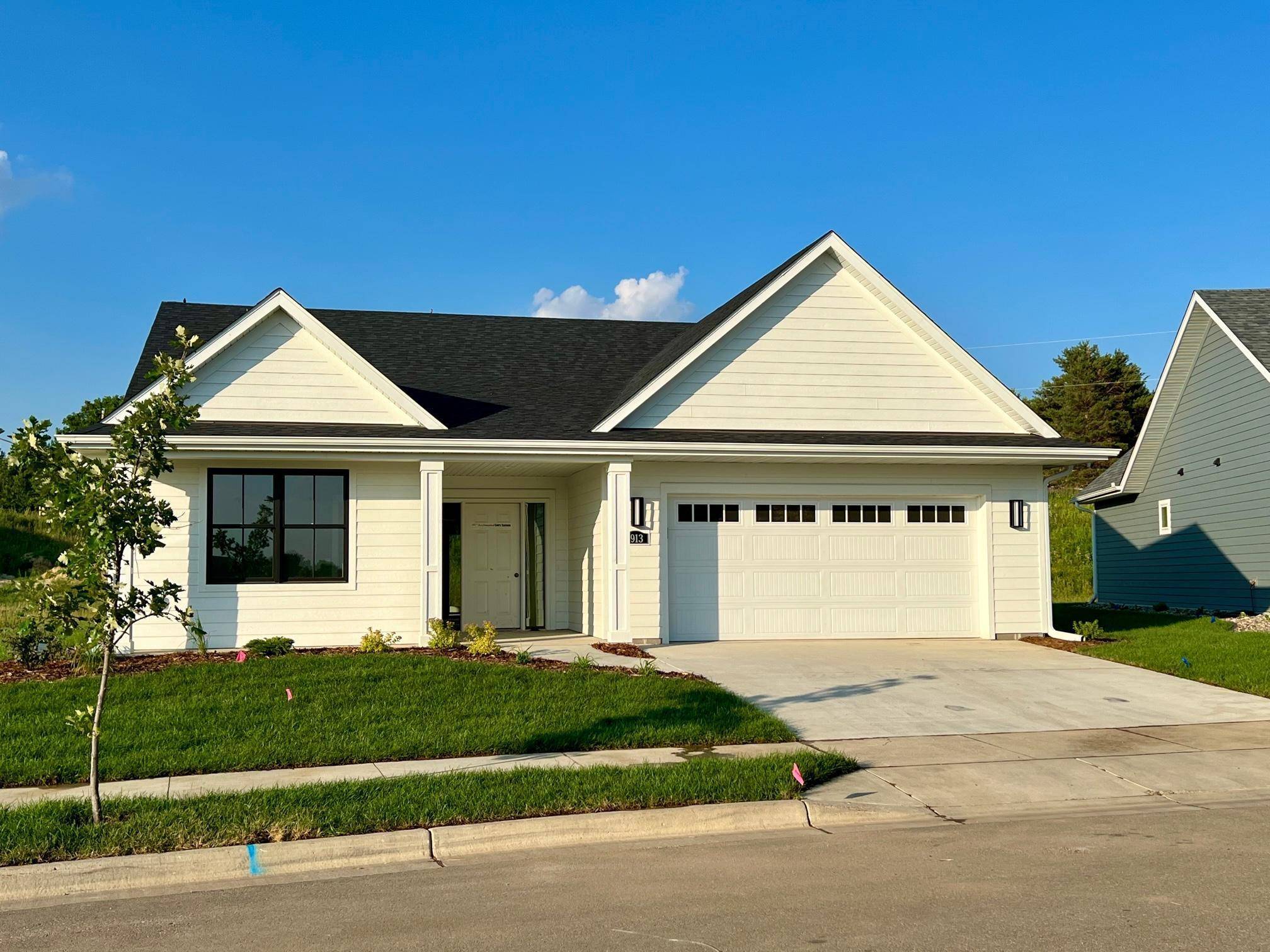 1913 Ontario DR,  Northfield,  MN 55057