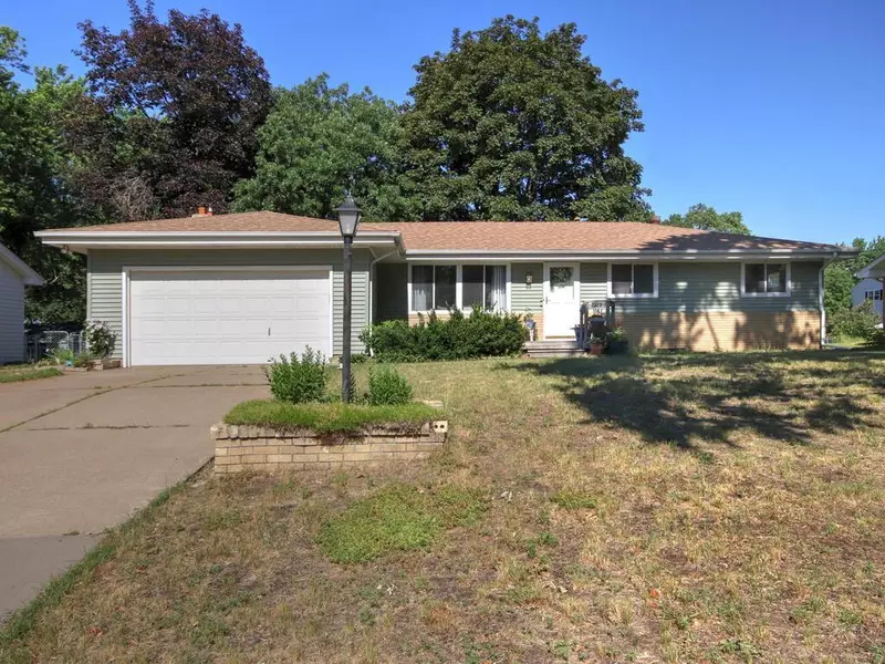 7320 Tempo TER NE, Fridley, MN 55432