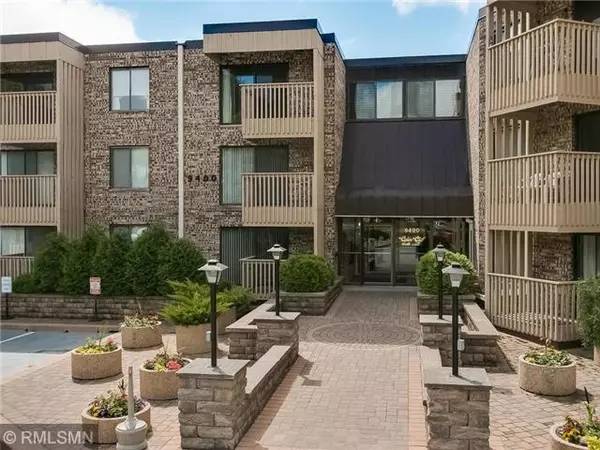 9400 Old Cedar AVE S #218, Bloomington, MN 55425