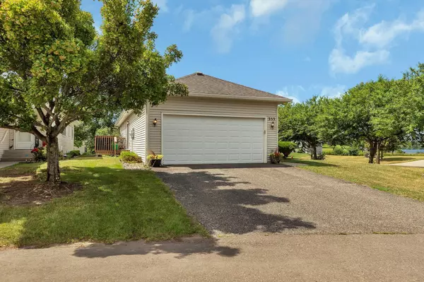 Winsted, MN 55395,353 Sunfish LN