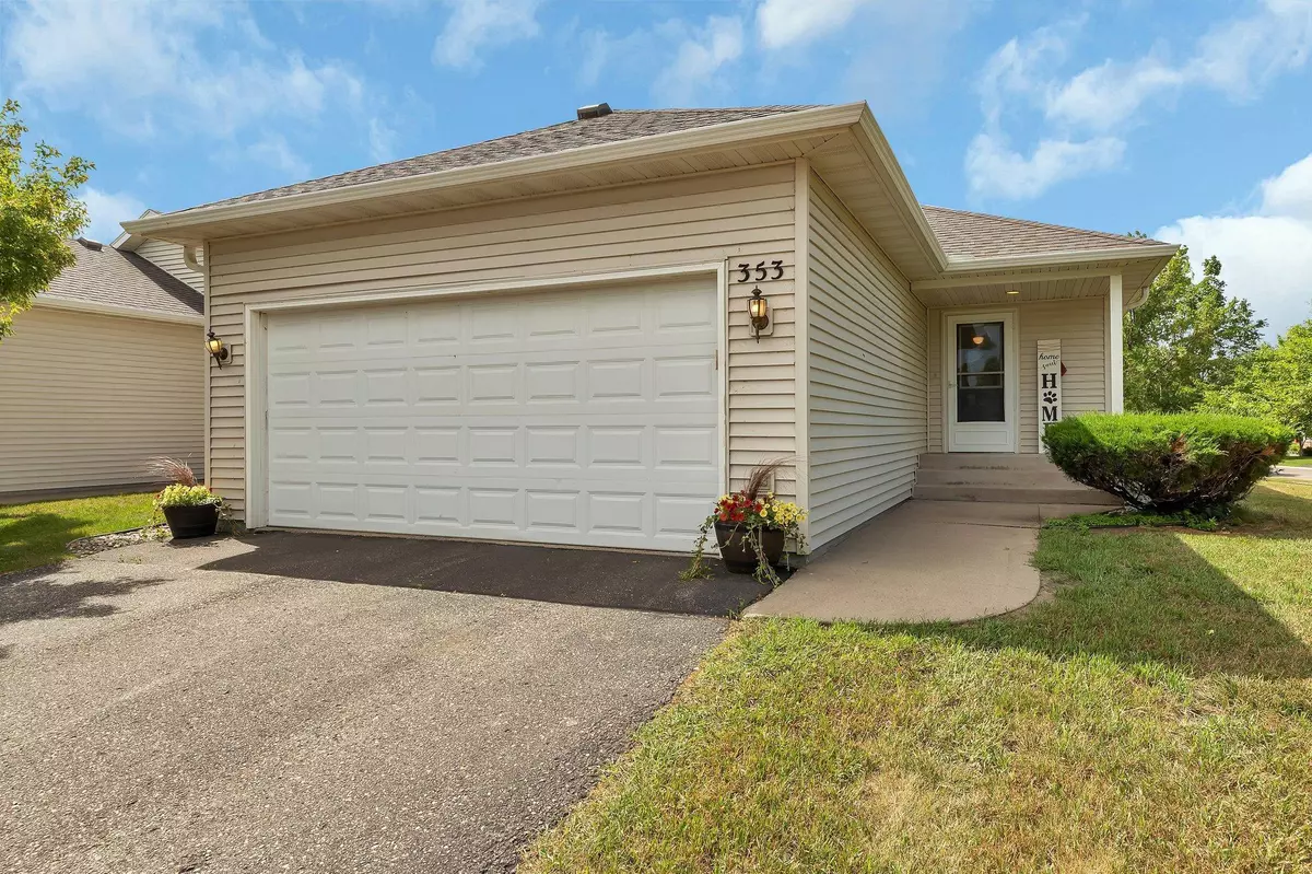 Winsted, MN 55395,353 Sunfish LN