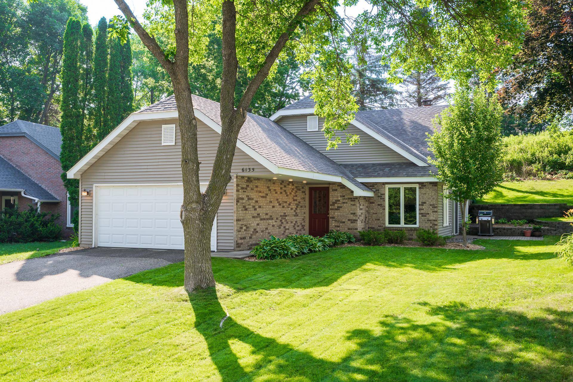 6135 Concord Hill LN, Minnetonka, MN 55345