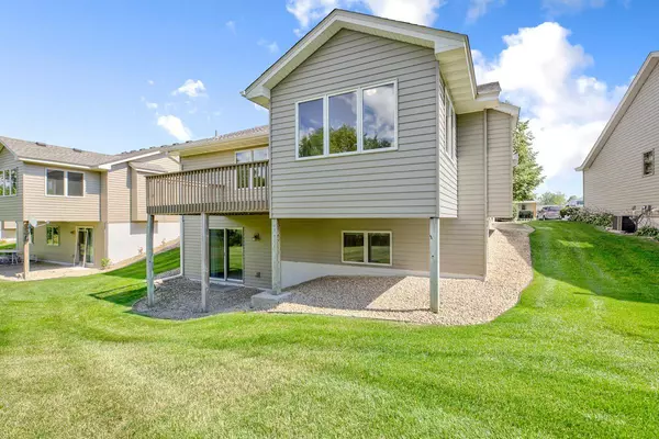 Rockford, MN 55373,6038 Iris LN