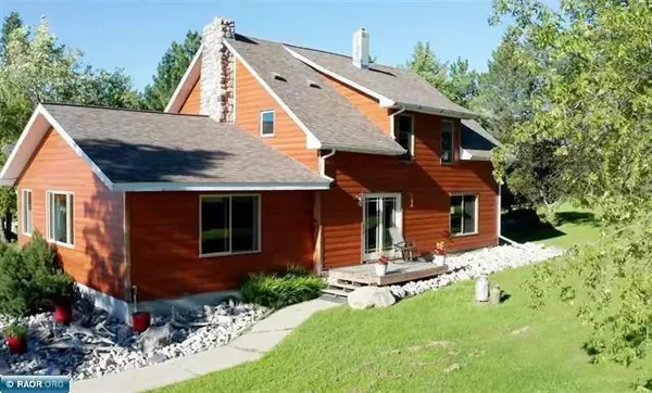 8595 Arola RD, Angora, MN 55703