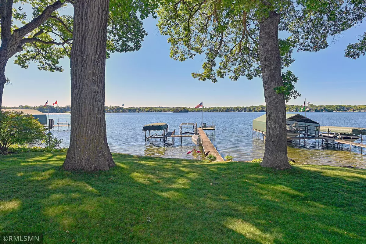 Tonka Bay, MN 55331,425 Lakeview AVE