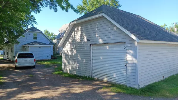 Foley, MN 56329,165 Dewey ST