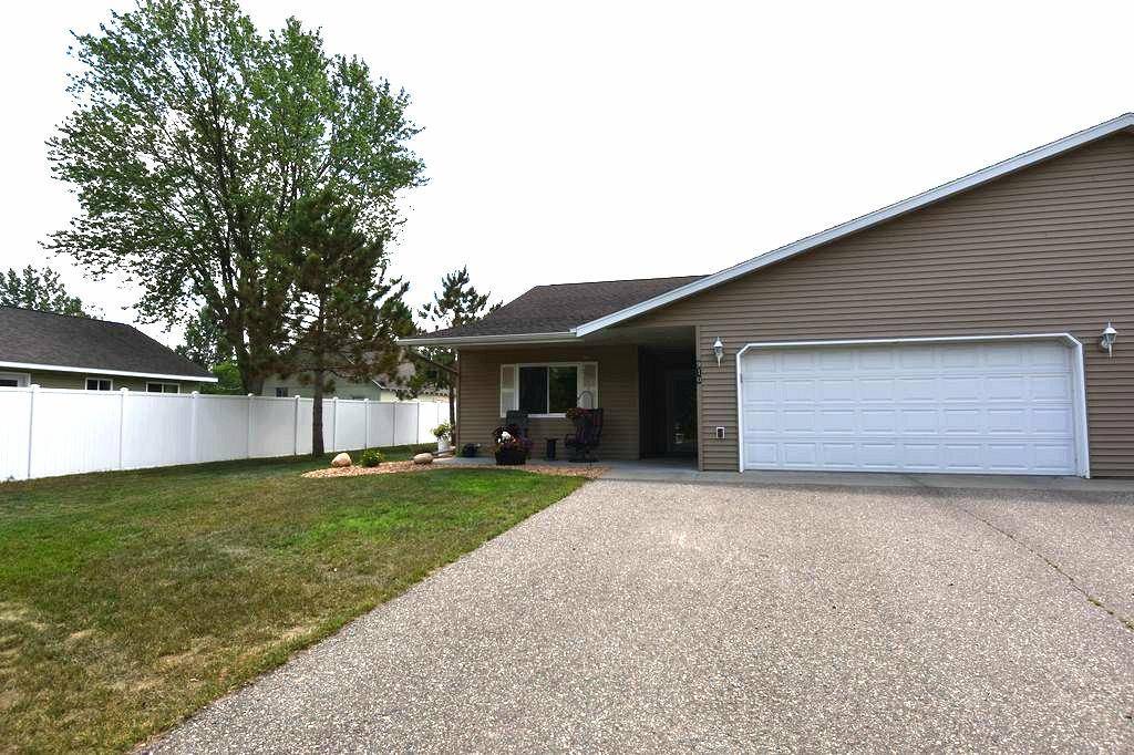 Park Rapids, MN 56470,910 Como ST