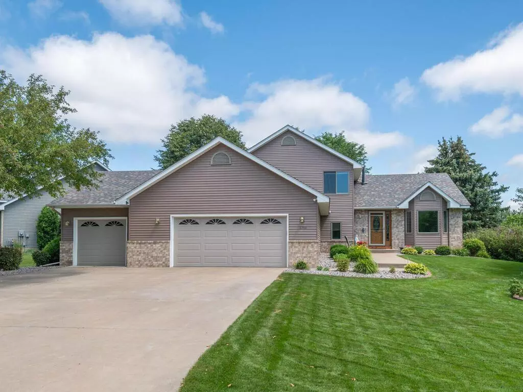 Brooklyn Park, MN 55443,3710 Dunbar Knoll