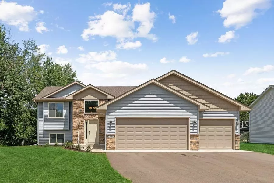 North Branch, MN 55056,7354 381st ST