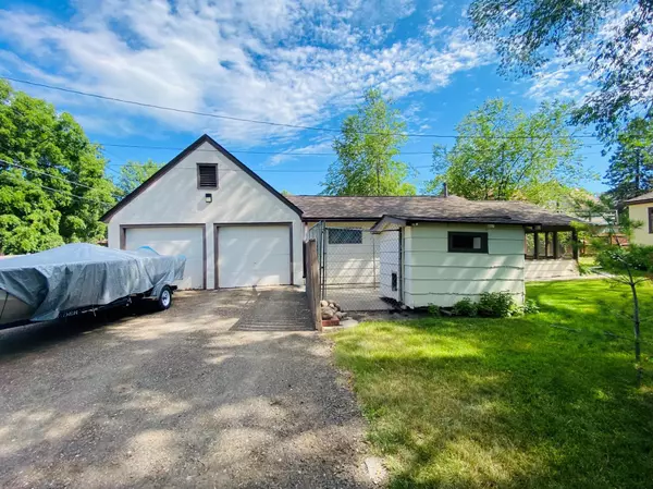 Alexandria, MN 56308,904 Elm ST