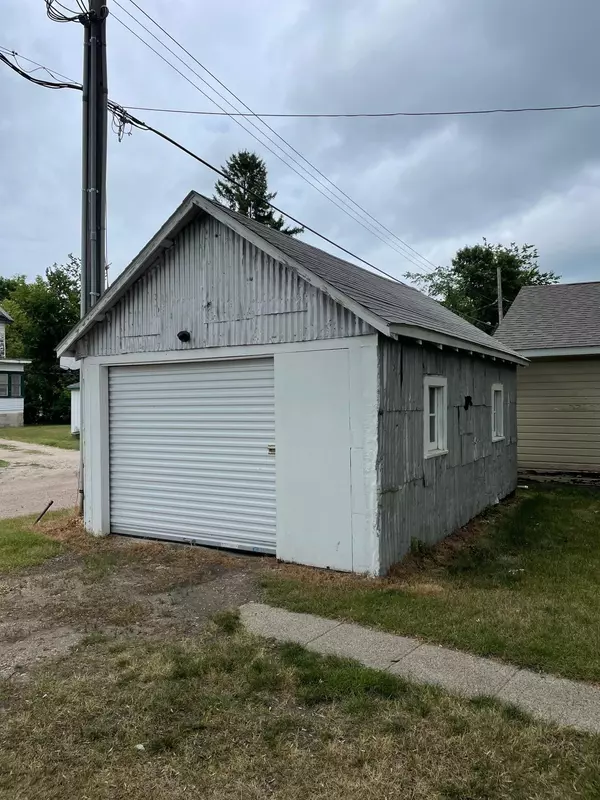 Benson, MN 56215,413 10th ST N