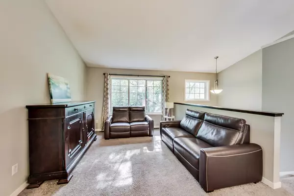 Maplewood, MN 55109,2655 English ST