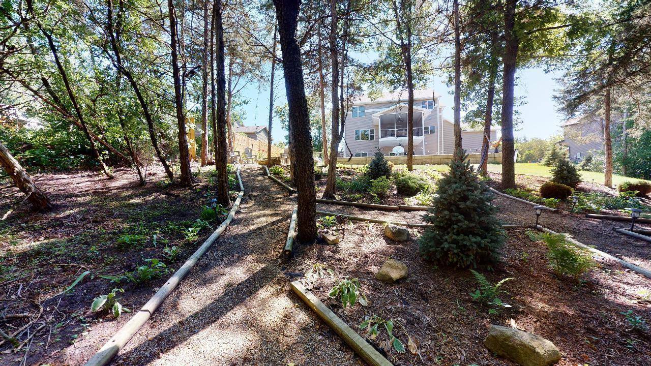 Oronoco, MN 55960,970 Woodlands LN SE