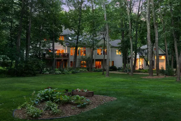 Lindstrom, MN 55045,28196 Lakelawn CT