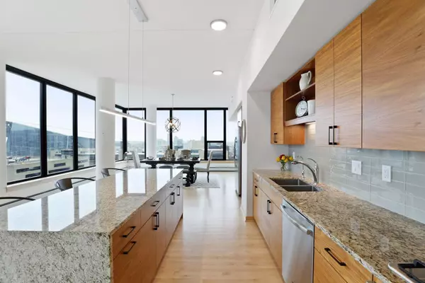 Minneapolis, MN 55415,740 Portland AVE #1301