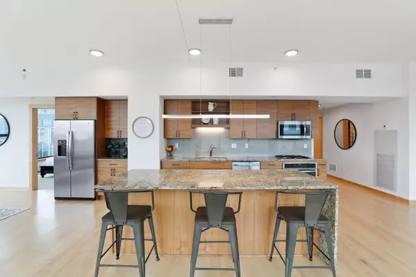 Minneapolis, MN 55415,740 Portland AVE #1301