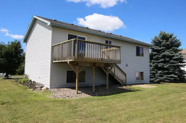 North Branch, MN 55056,7418 Wellington DR