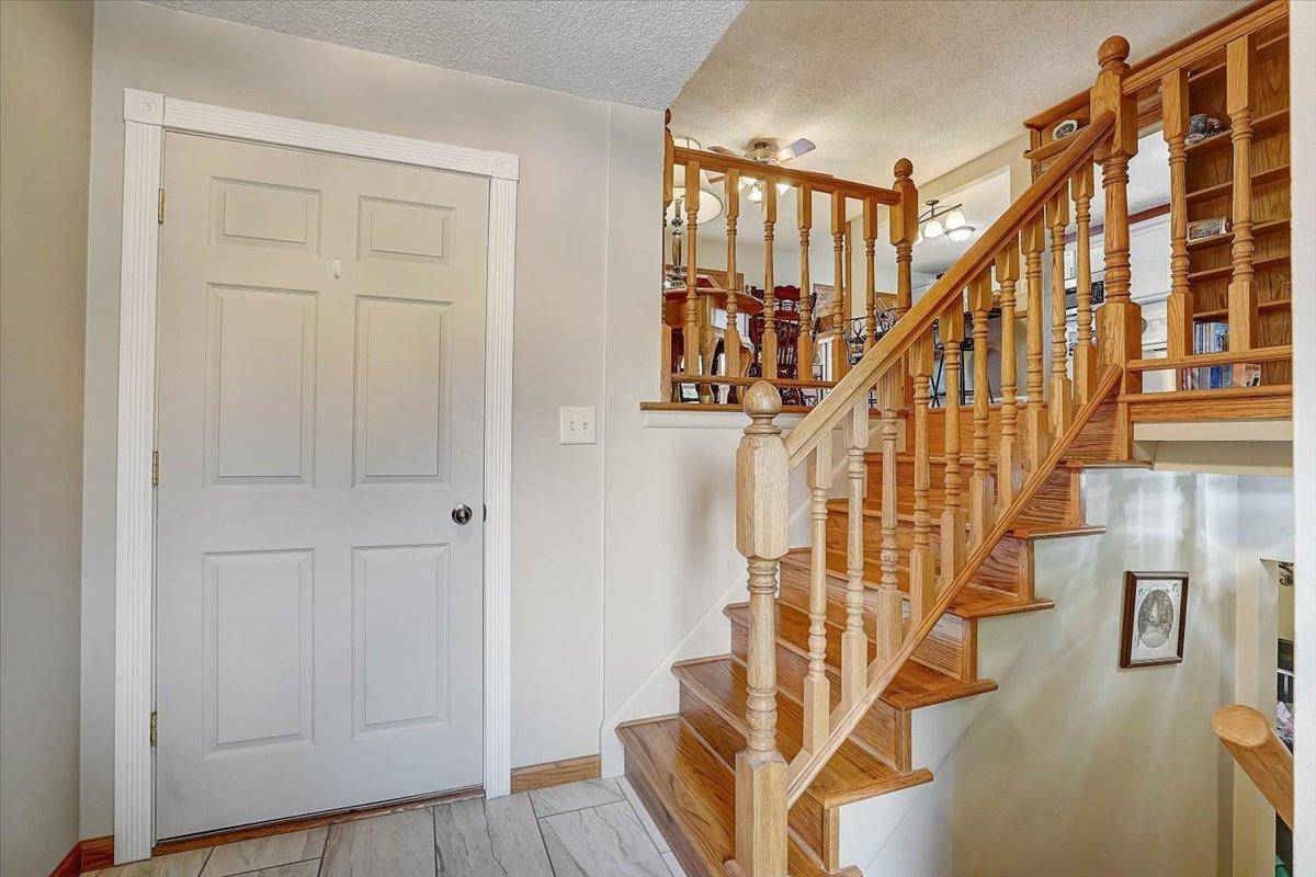 Cottage Grove, MN 55016,8678 88th ST S