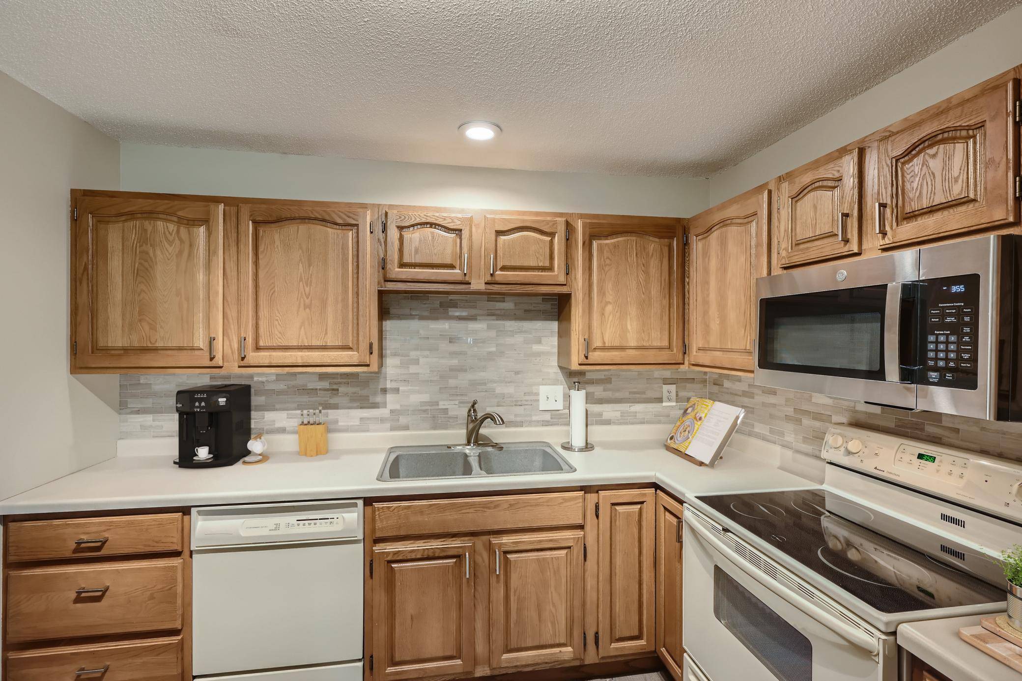 Inver Grove Heights, MN 55076,2525 76th ST E #202