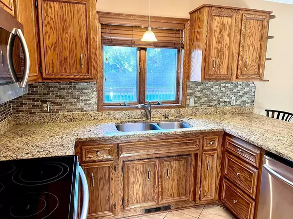 Saint Cloud, MN 56301,1537 Prairie Hill RD