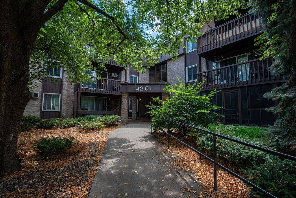 4201 Lakeside AVE N #218, Brooklyn Center, MN 55429
