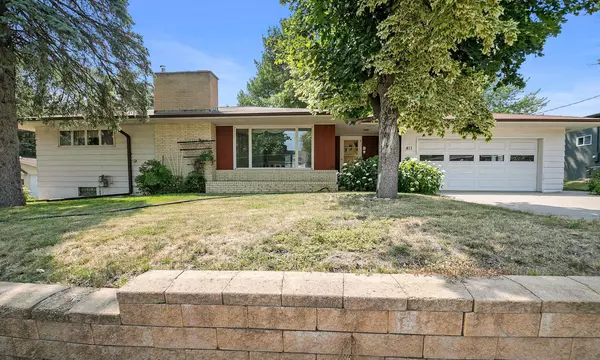 411 Buffalo AVE S, Montrose, MN 55363