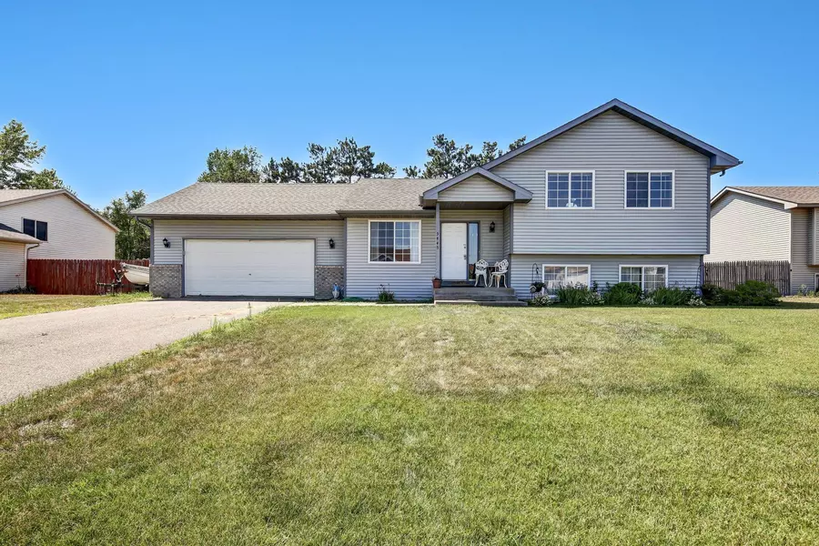 5445 Mitchell Ridge DR, Big Lake, MN 55309