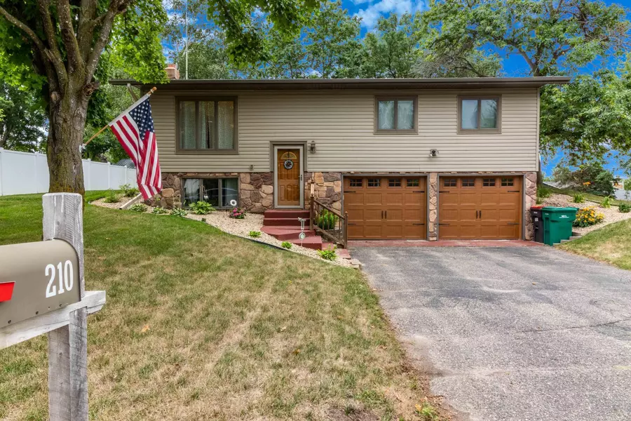 210 9th AVE N, Cold Spring, MN 56320