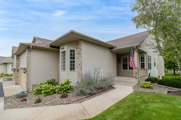 17505 Haralson DR, Eden Prairie, MN 55347