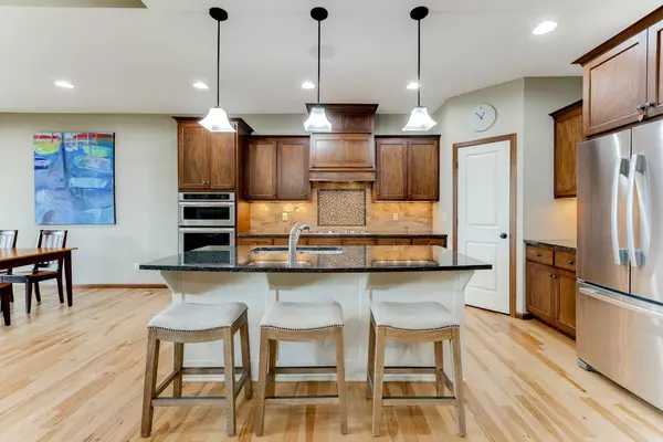 Plymouth, MN 55446,5655 Fernbrook CT N