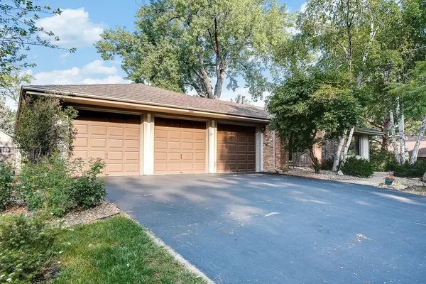 Maple Grove, MN 55369,7135 Birchview RD