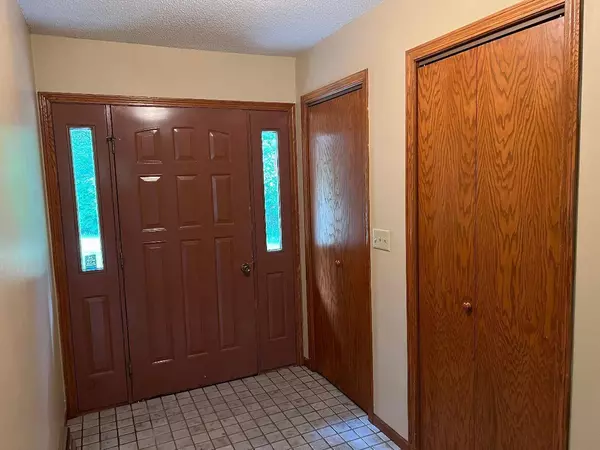 Clear Lake, MN 55319,11297 84th AVE SE