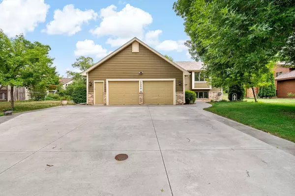 Lakeville, MN 55044,17204 Joplin AVE