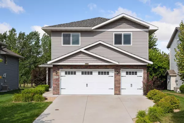 9381 Golden Pond LN N, Monticello, MN 55362