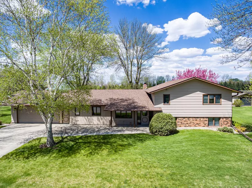 316 NW 7th ST, Buffalo Lake, MN 55314