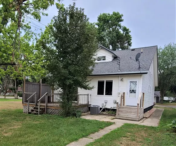 Edgerton, MN 56128,830 1st AVE W