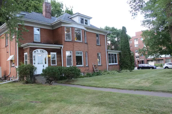 213 Ashland ST N, Cambridge, MN 55008