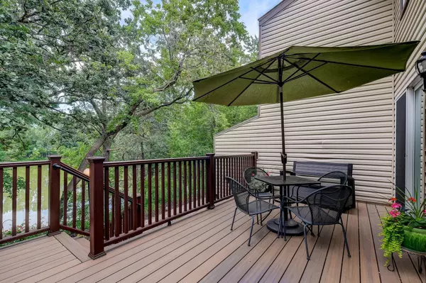 Burnsville, MN 55337,138 River Woods LN