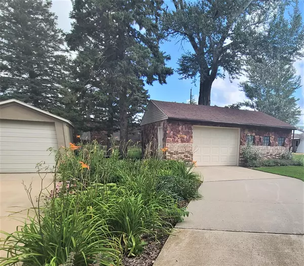 Pipestone, MN 56164,515 2nd ST NW