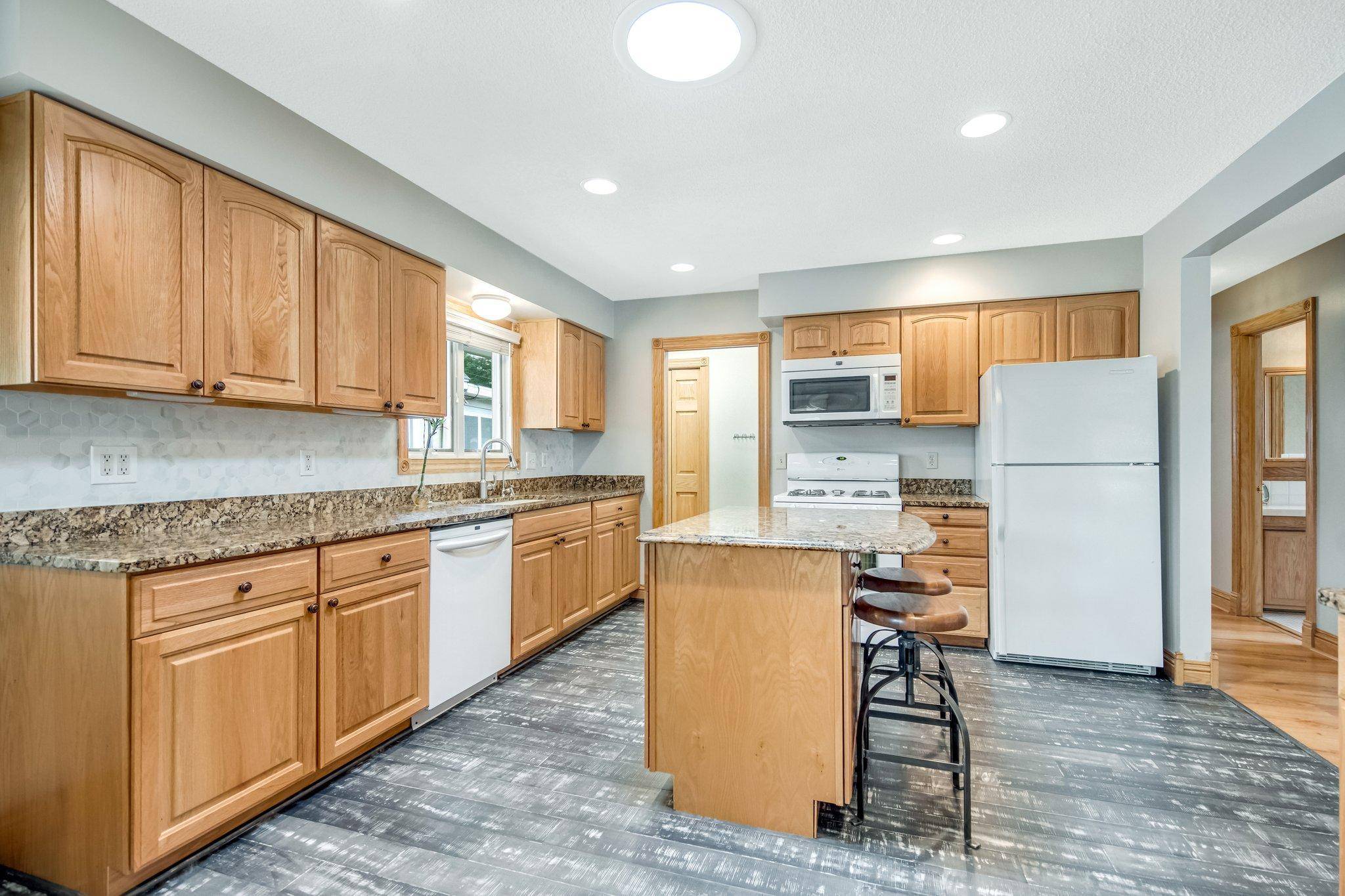 Minneapolis, MN 55418,3339 Fillmore ST NE