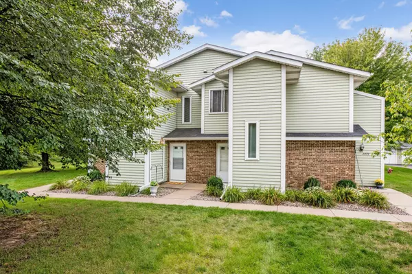 2474 Cobble Hill Alcove #C, Woodbury, MN 55125